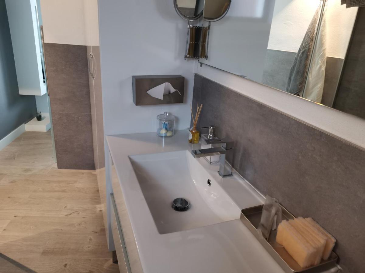 Fg Albayzin Apartamento Deluxe Con Terraza Vistas Y Parking Gratis Leilighet Granada Eksteriør bilde