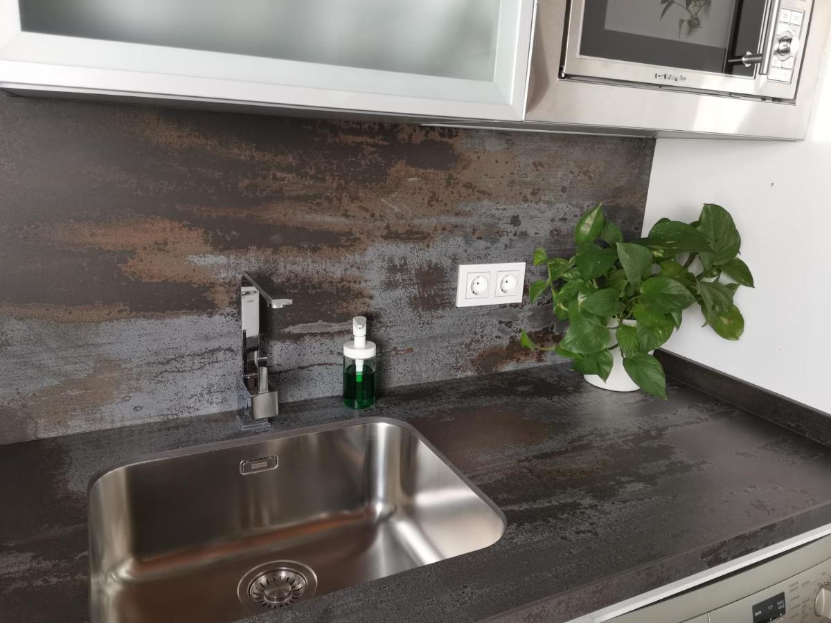 Fg Albayzin Apartamento Deluxe Con Terraza Vistas Y Parking Gratis Leilighet Granada Eksteriør bilde