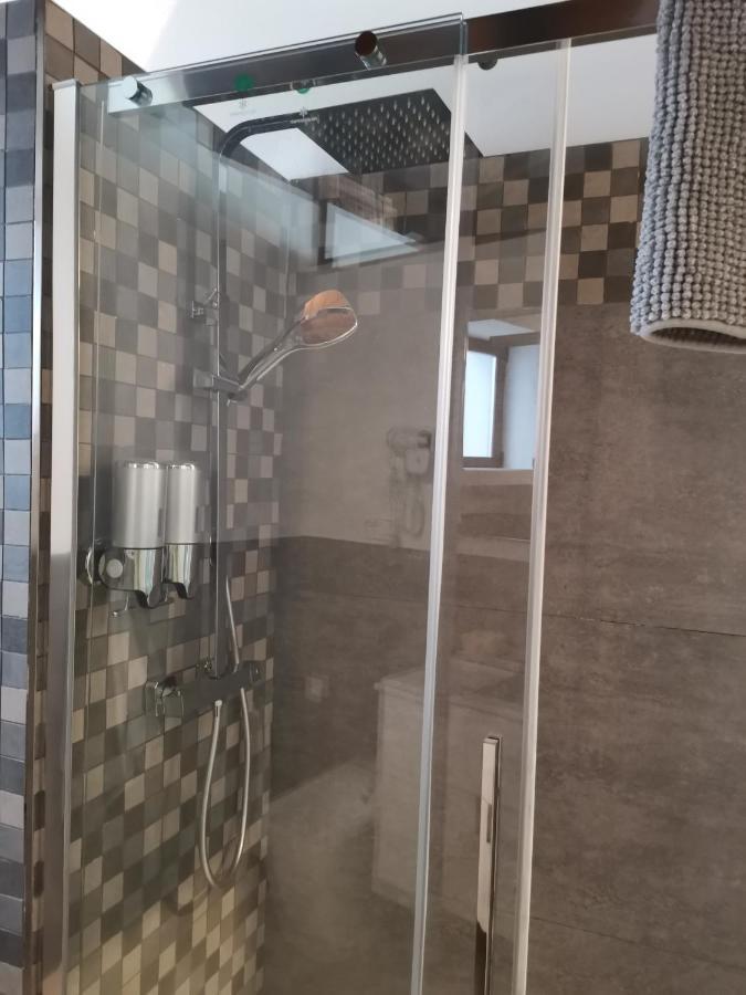 Fg Albayzin Apartamento Deluxe Con Terraza Vistas Y Parking Gratis Leilighet Granada Eksteriør bilde